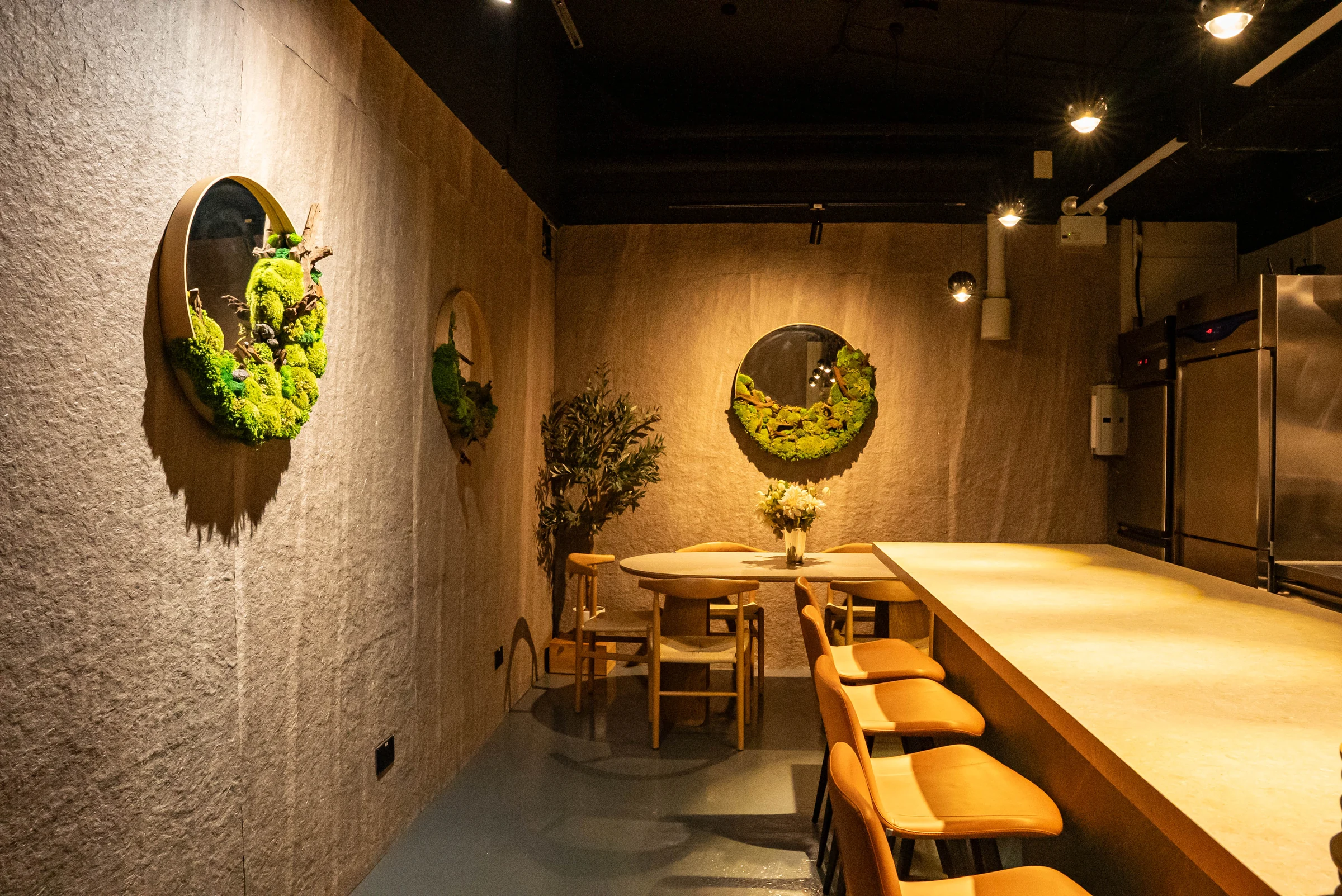 Cavemen Social — Chefs Table